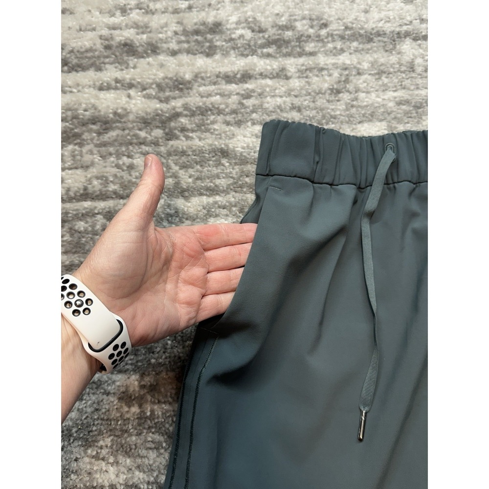 Lululemon On The Fly Skirt Size 4 Drawstring Pockets Athletic Travel Casual - Picture 8 of 11